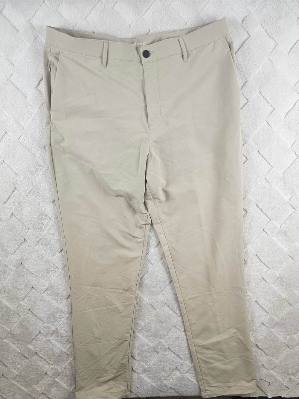 Banana Republic Traveler Pant Mens 38x34 Chino Tech Flat Front Beige